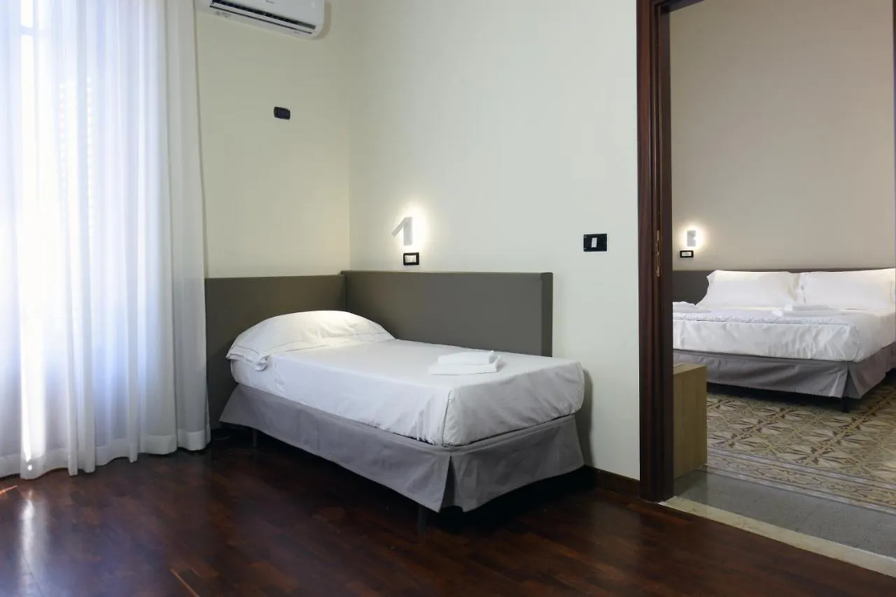 Hotel Roma 62 Palermo Itália