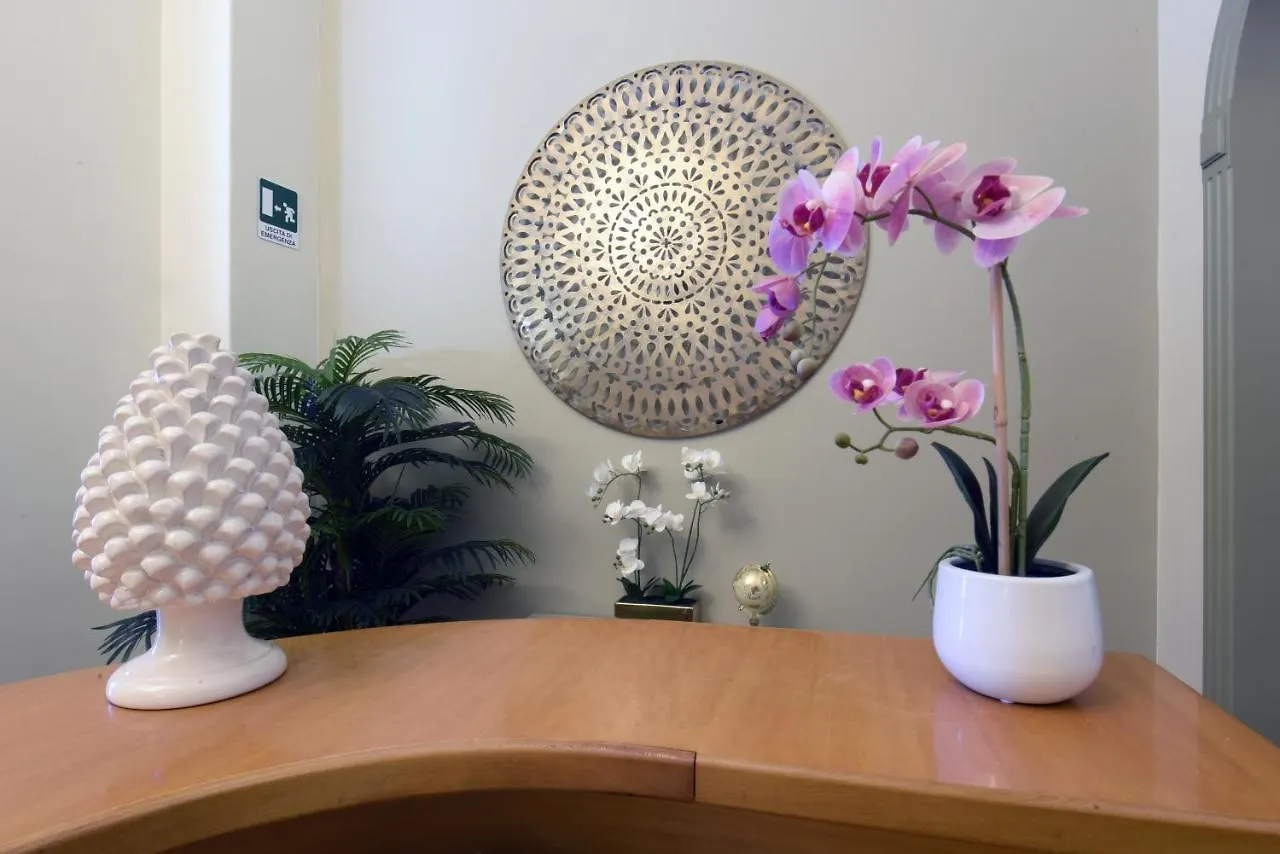 **  Hotel Roma 62 Palermo Itália