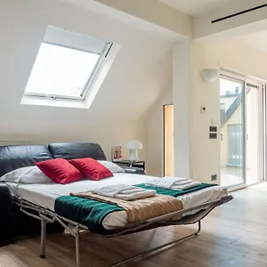 The Rent - Attic With Terrace In Downtown Apartamento Milán
