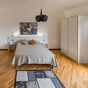 Bed & Breakfast Opera House